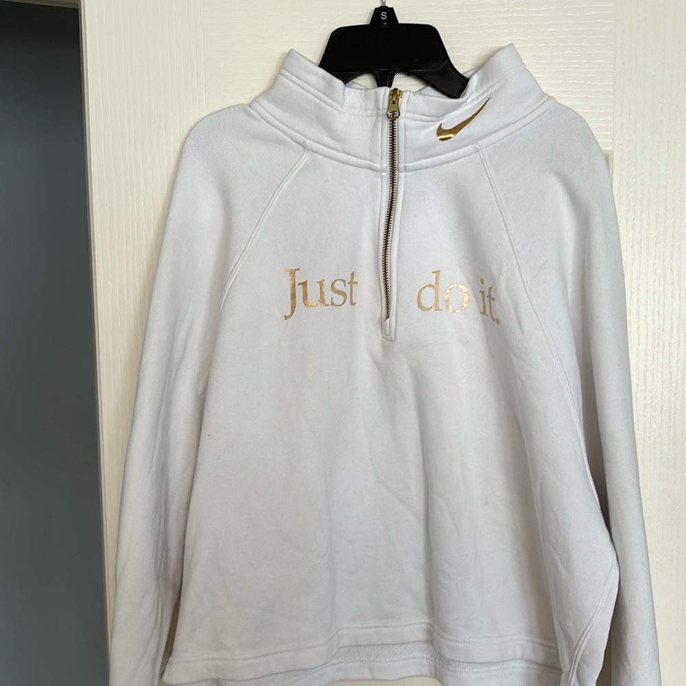 Nike crop/short sweatshirt